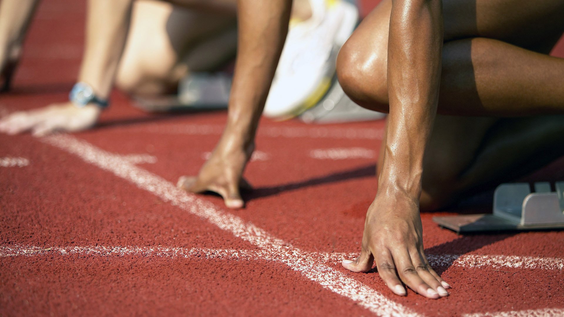 一个人的边境，当坎特的阴影笼罩罗马，伊拉克在绿茵场复国